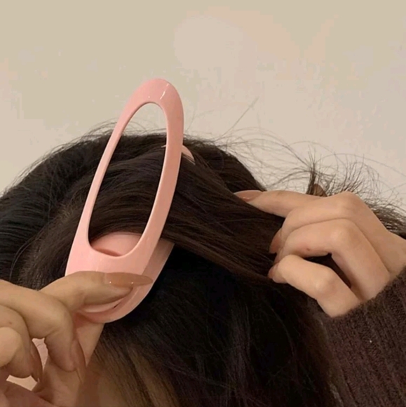 Volume Giving Hair Clips - Picture 3 of 8